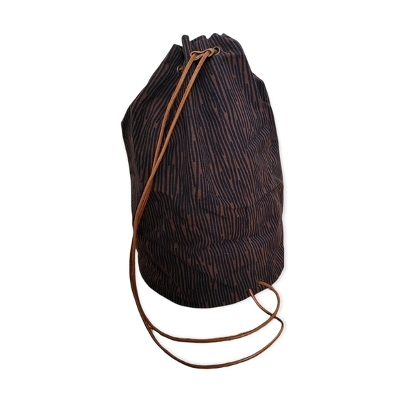 MANUEL Canovas Lined Beach Sling Bag - Picture 2 of 10